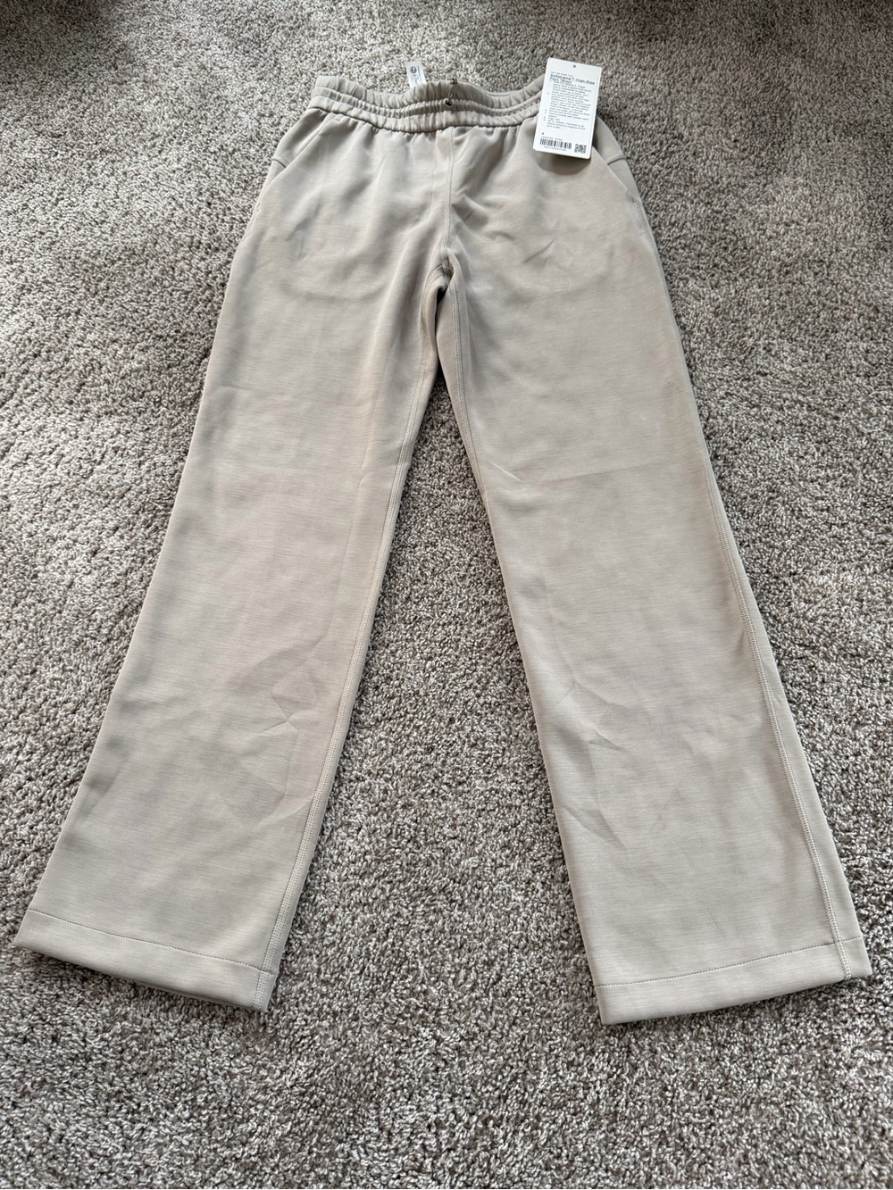 NWT Lululemon Softstreme High-rise Pant* Short 28.5” Riverstone Size 4
